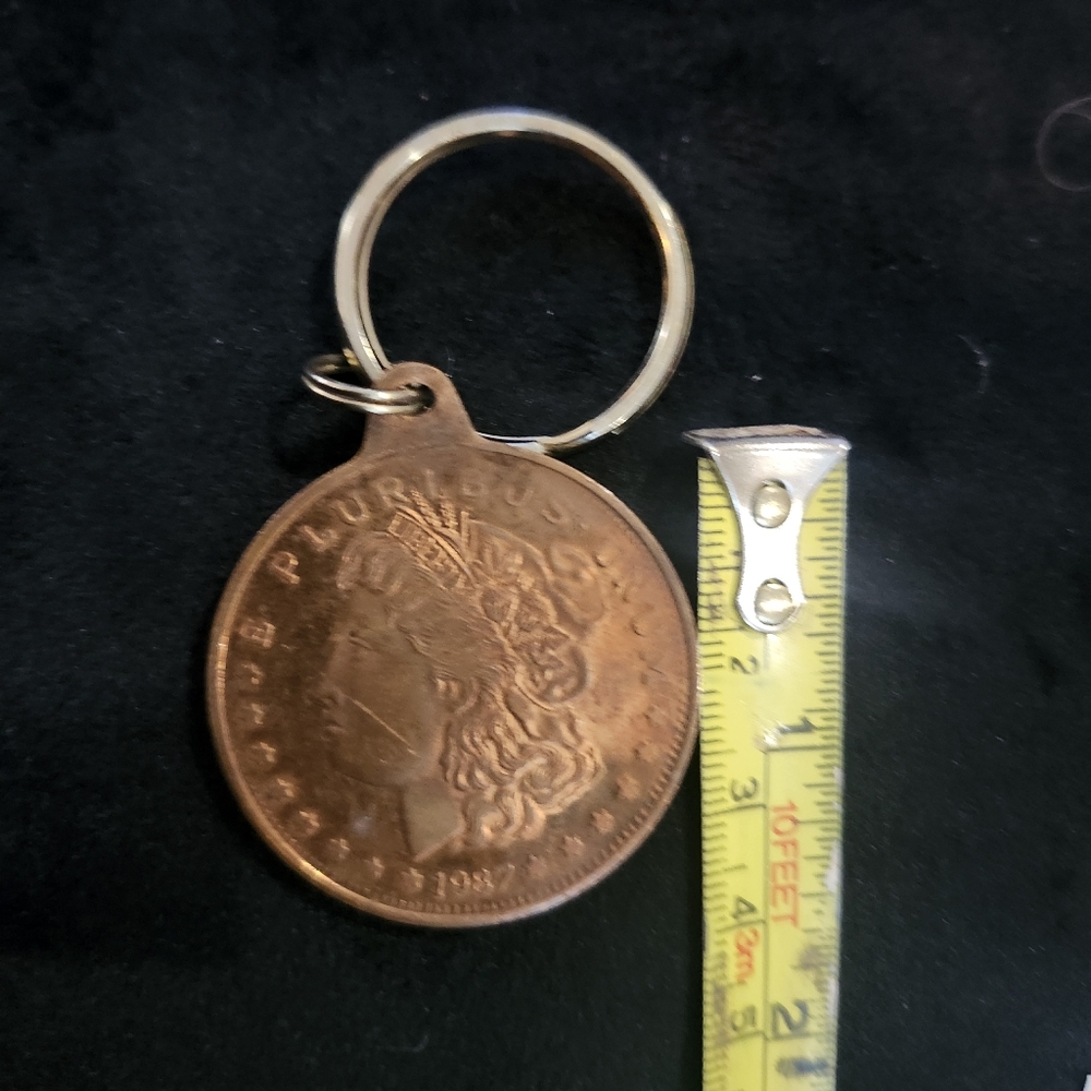 Vintage Coin Keychain - Copper Tone Morgan Style - Picture 4 of 4